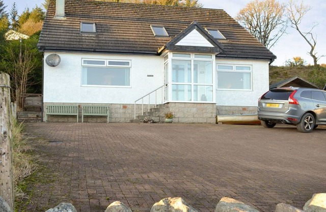 4 bedroom accommodation in Tignabruaich