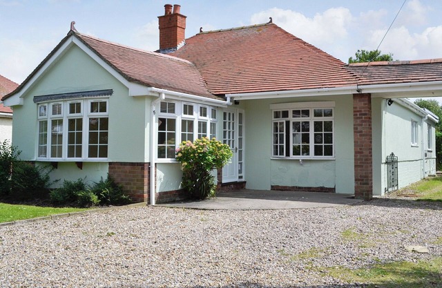 4 bedroom accommodation in Chapel St. Leonards, near Skegness