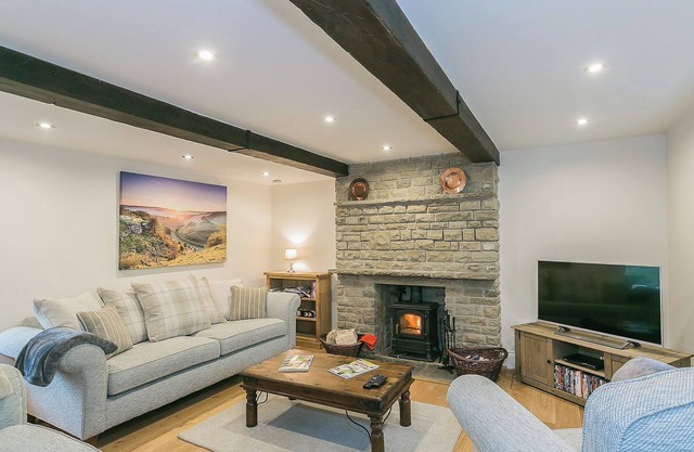 4 bedroom accommodation in Wardlow, near Buxton