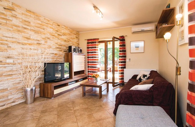 4 bedroom accommodation in Labin