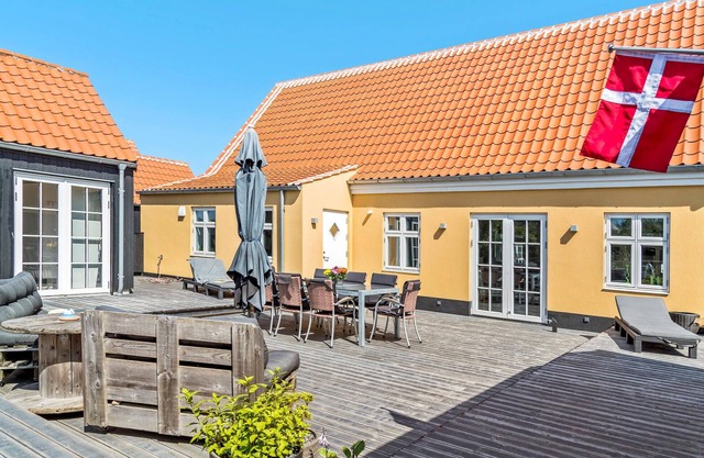 4 bedroom cozy home in Skagen