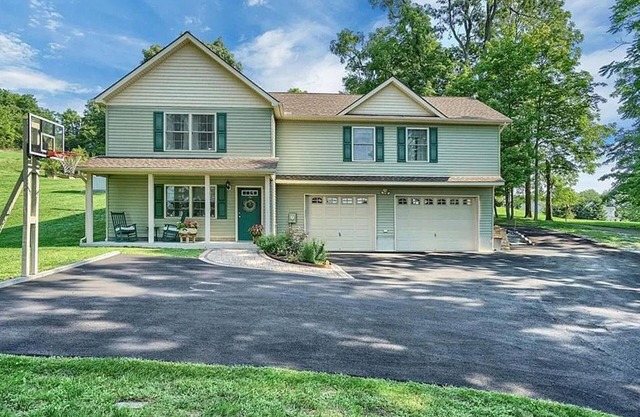 4-bedroom house in delightful Chester with AC