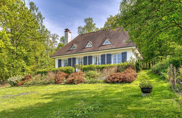 4 bedroom lovely home in Catenay