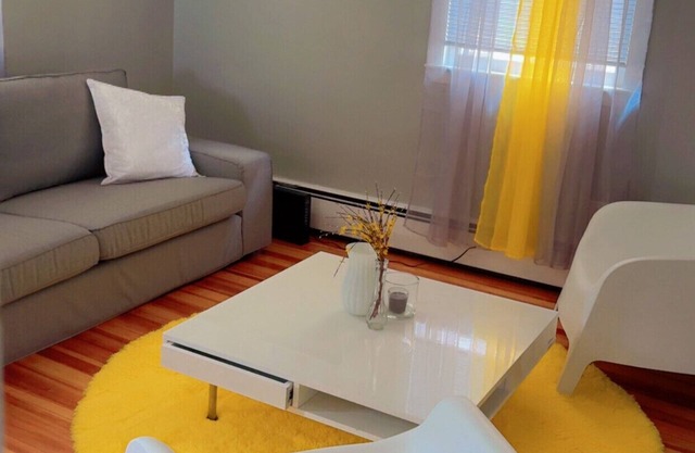 4-bedroom single-family house on a producing orchard of 10 square feet.
