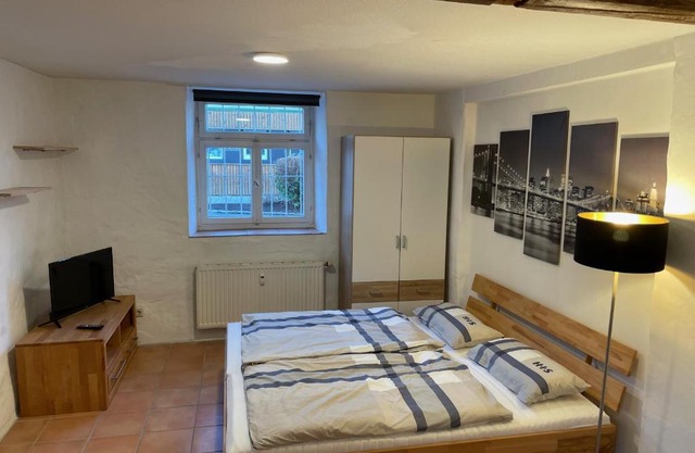 4 Betten in 3-Zimmer-Wohnung mit WLAN TV und Garten