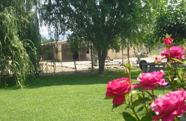 4 km from Gordes, Gite 2 persons