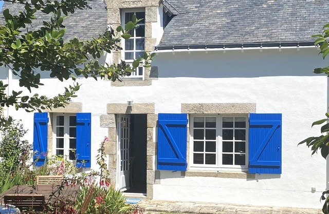 4* listed property full of character between Croisic and La Baule (3 bdrms)