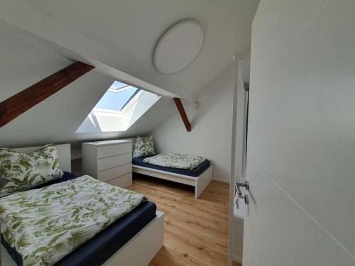 4.OG/Maisonette-Wohnung neu/4-Zimmer/Weststadt