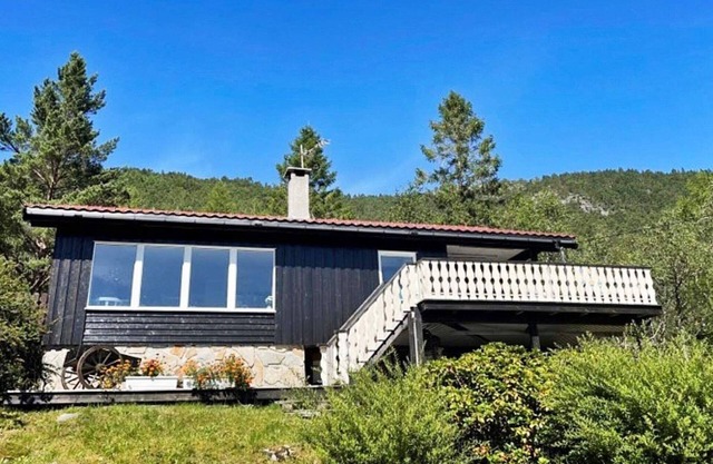4 person holiday home in Svelgen-By Traum