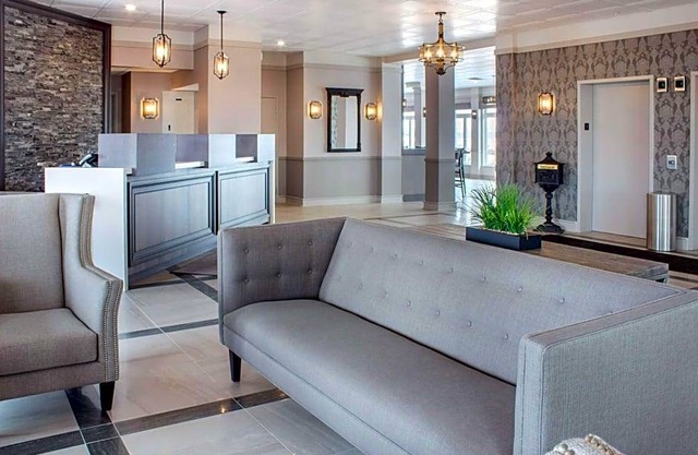 4-Star Hotel ∙ Chateau Moncton Trademark Collection by Wyndham