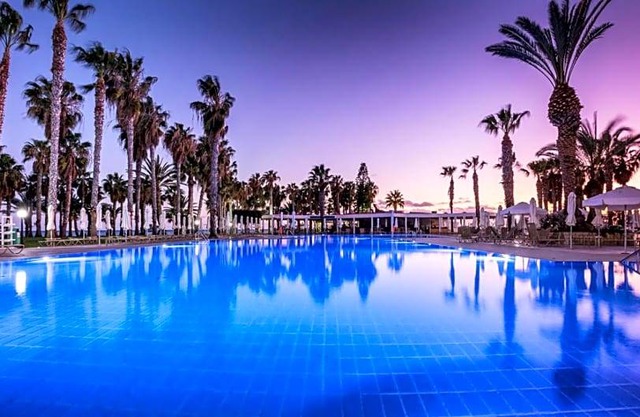 4-Star Hotel ∙ Louis Phaethon Beach