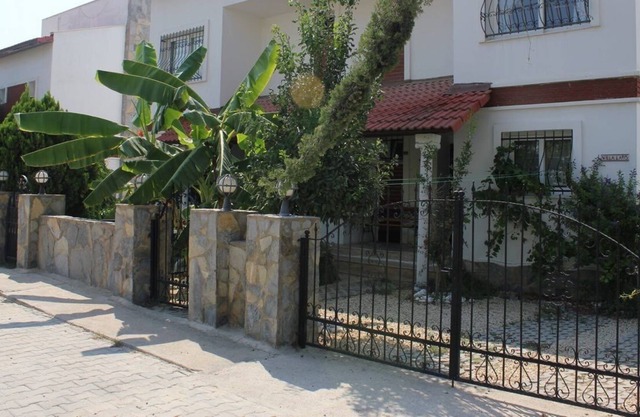 4-storey Villa With Pool, 5 Mins From Ladies Beach!