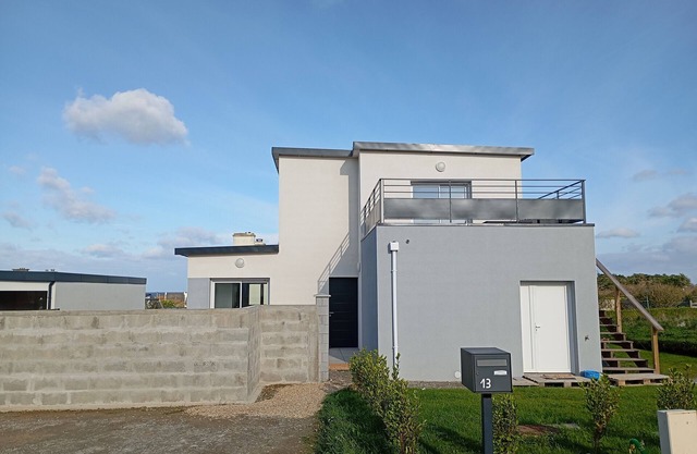 400m from the beach, apartment in a pleasant setting