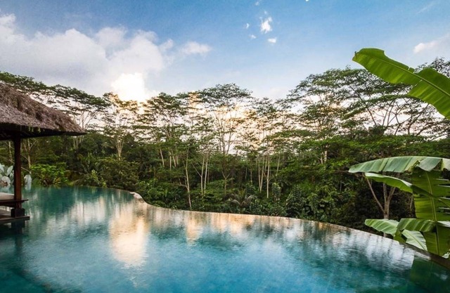 4BR UBUD VILLA CALM AND QUIET PLACE