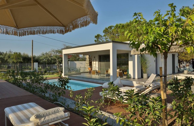 4RosesVillas - White Rose Villa
