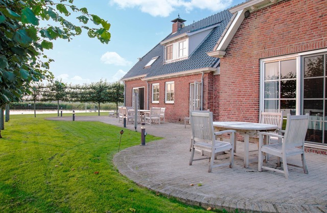 5 bedroom awesome home in Lemmer