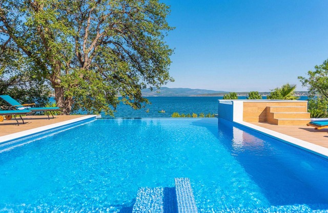5 bedroom beautiful home in Posedarje