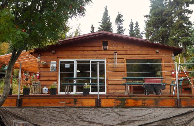 5 Bedroom Fishing Lodge on the Kenai River