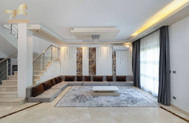 5-bedroom villa with garden in bel air beverly hills-sheikh zayed