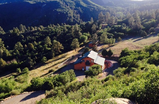 5 Min To Downtown Durango, Privacy, Bordering National Forest!
