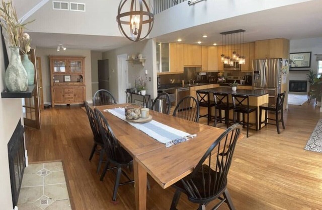 5 Min to PSU, Pool & Patio, plenty of room for the whole fam!