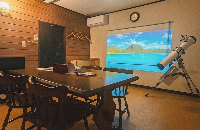5 minutes by car from Yubatake! Luxurious stay in Kusatsu with a spectacular bath and sauna with free-flowing hot-spring water from the Kusatsu Onsen hot spring and unlimited movies!