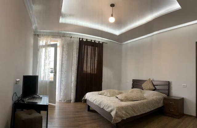 5 minutes to the city center, near Dalma Garden Shopping Mall