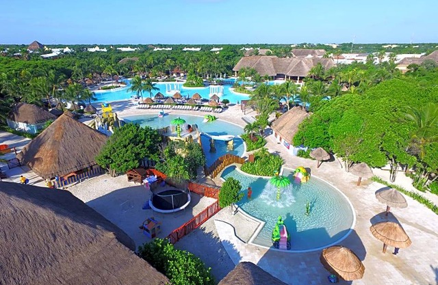 5-Star Hotel ∙ Grand Palladium Kantenah Resort & Spa - All Inclusive