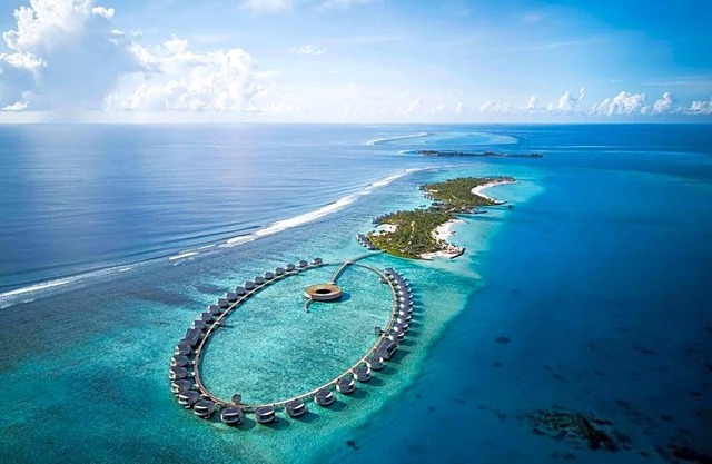 5-Star Hotel ∙ The Ritz-Carlton Maldives, Fari Islands