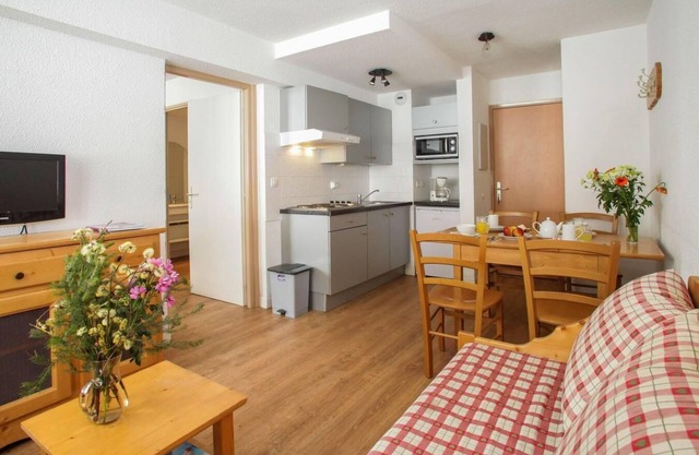 50m from ski slopes, balcony, tv, 19m², Tignes