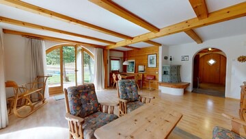 5½-roomed apartment on the ground floor, 140m2.