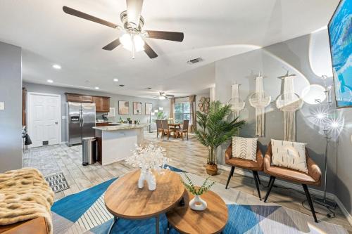 5802 Comfortable 4BR Home Near Lackland AFB & SeaWorld San Antonio