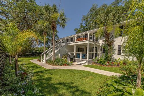 588 Demere-7 Bedrooms