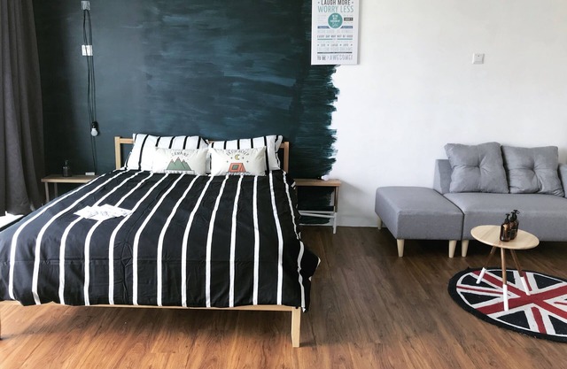 5MIN 2-4pax Amazing Studio Near IKEA JB, AUSTIN WATERPARK, AEON, TESCO, KSL