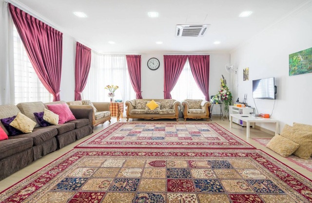 5R5B Spacious Semi D House for Family