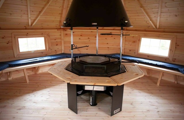 6 + 6 persoons Veluwe Villa met sauna en grillhuis