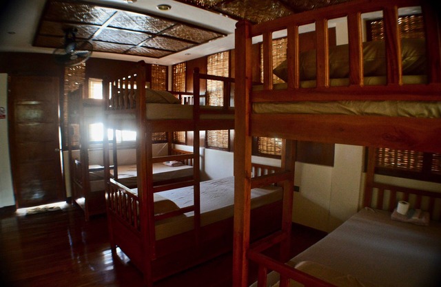 6-Bed Mixed Dormitory Room