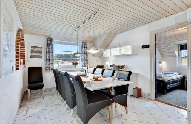 6 bedroom accommodation in Ringkøbing