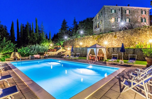 6 bedroom Villa, sleeps 12 in Bagno a Ripoli with Pool, Air Con and WiFi