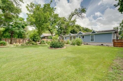 6 Mi to Dtwn Austin Home with 2 Patios and Grill