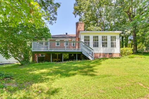 6 Mi to Uptown Pet-Friendly Home in Charlotte