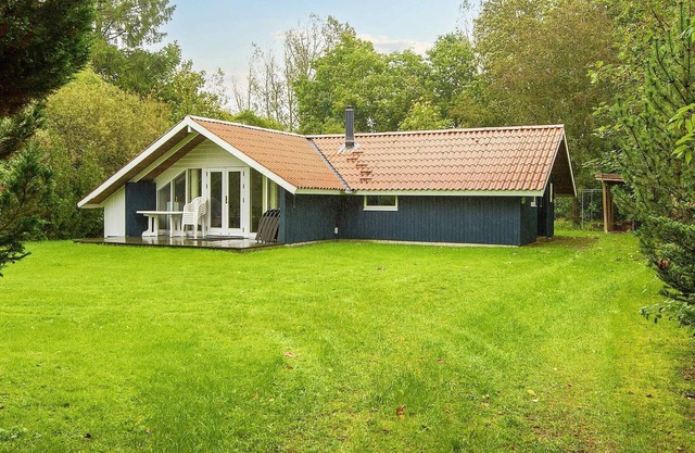 6 person holiday home in Fårvang-By Traum