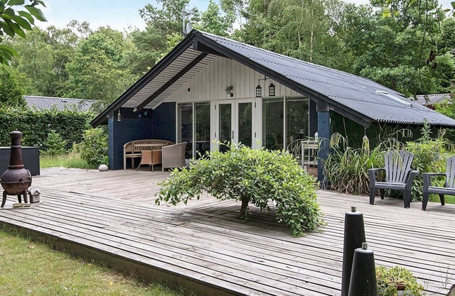 6 person holiday home in Fårvang-By Traum