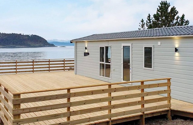 6 person holiday home in Tansøy-By Traum