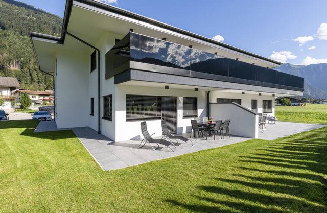 65 m² Apartment ∙ 1 bedroom ∙ 5 guests