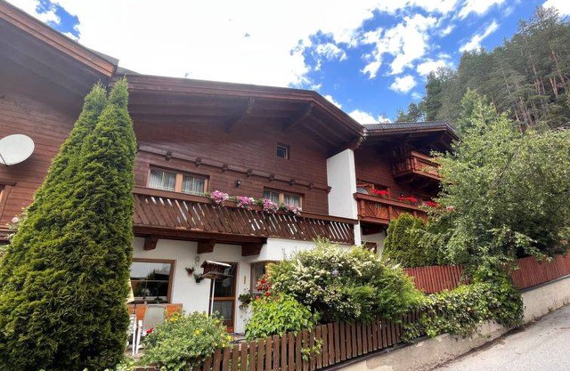 65 m² Apartment ∙ 2 bedrooms ∙ 4 guests