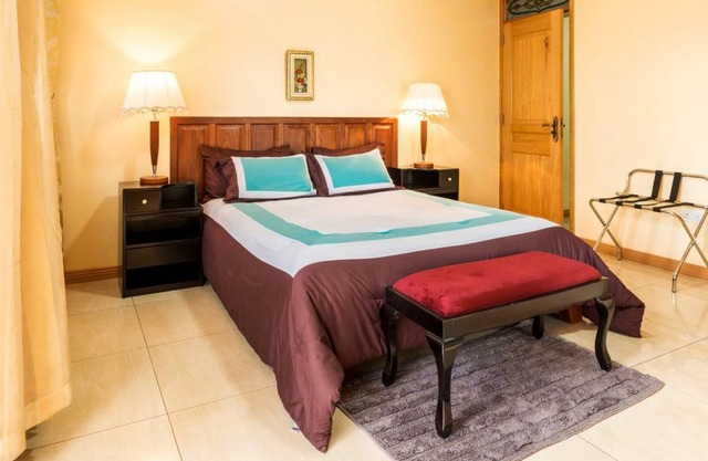 65 m² Apartment ∙ 3 bedrooms ∙ 6 guests