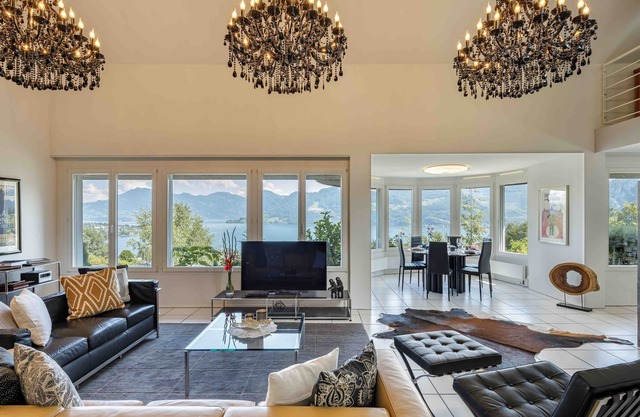 7 Bedroom Luxury Pool Villa with Lake Lucerne View