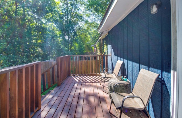 7 Mi to Lake Tangipahoa: McComb Home w/Deck!