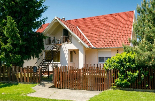 70 m² Apartment ∙ 3 bedrooms ∙ 6 guests